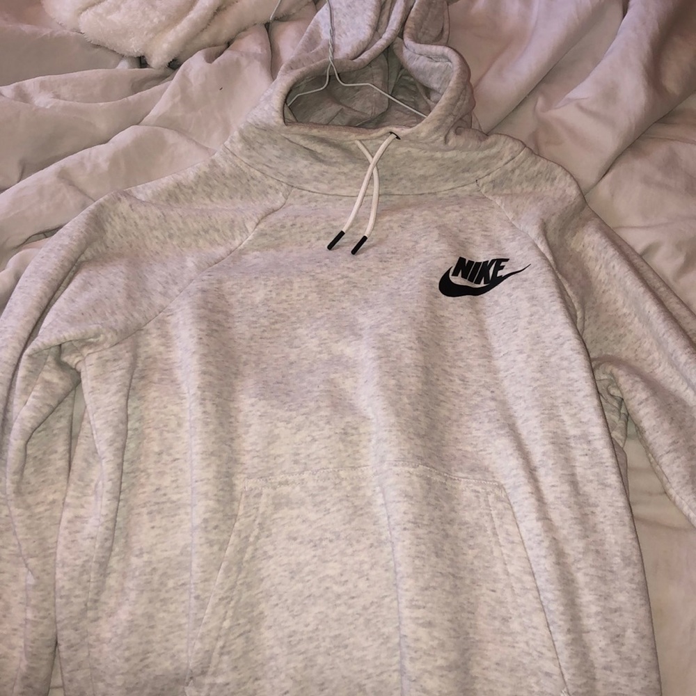 Now Hoodie
